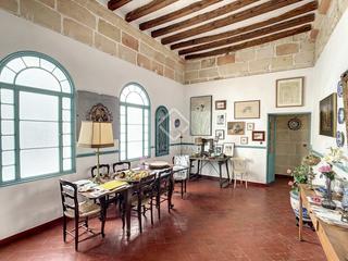 Xalet a Ciutadella. Gran casa de estilo señorial de 625 m en venta en pleno centro h