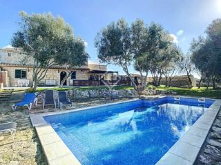 Masia a Alaior Poble. Finca rstica de 50 hectreas de gran belleza paisajstica en ve