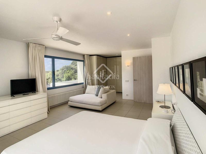 Foto 72eaf90c-2ae4-48c9-9ebc-a9fce6a3b718. Xalet amb calefacció aparcament piscina a Sant Lluís-s´ullestrar-torret Sant Lluís