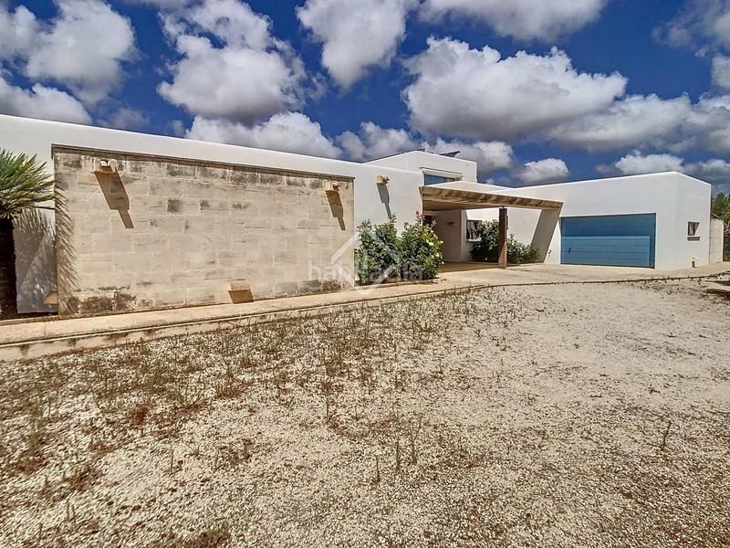 Foto 8fe8e37b-0bb1-4e99-b8be-ebf7785dc1e0. Xalet amb calefacció aparcament piscina a Sant Lluís-s´ullestrar-torret Sant Lluís