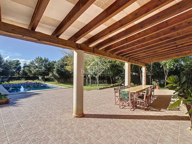 Foto 40ae7fd7-5597-44cf-a3af-e3a7a21beb25. Masía casa de campo de 4 dormitorios con apartamento de invitados en venta en Ciutadella de Menorca