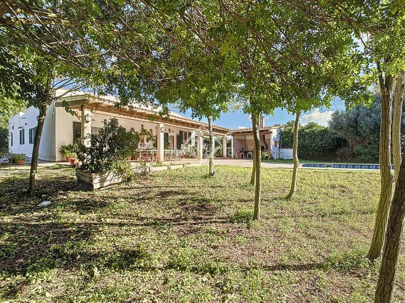 Foto a0188287-0859-4c34-9497-941c5063a20e. Masía casa de campo de 4 dormitorios con apartamento de invitados en venta en Ciutadella de Menorca