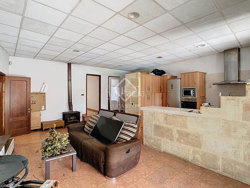 Foto f8febef1-c5a0-4933-a8af-5e4da3aac35e. Masía casa de campo de 4 dormitorios con apartamento de invitados en venta en Ciutadella de Menorca