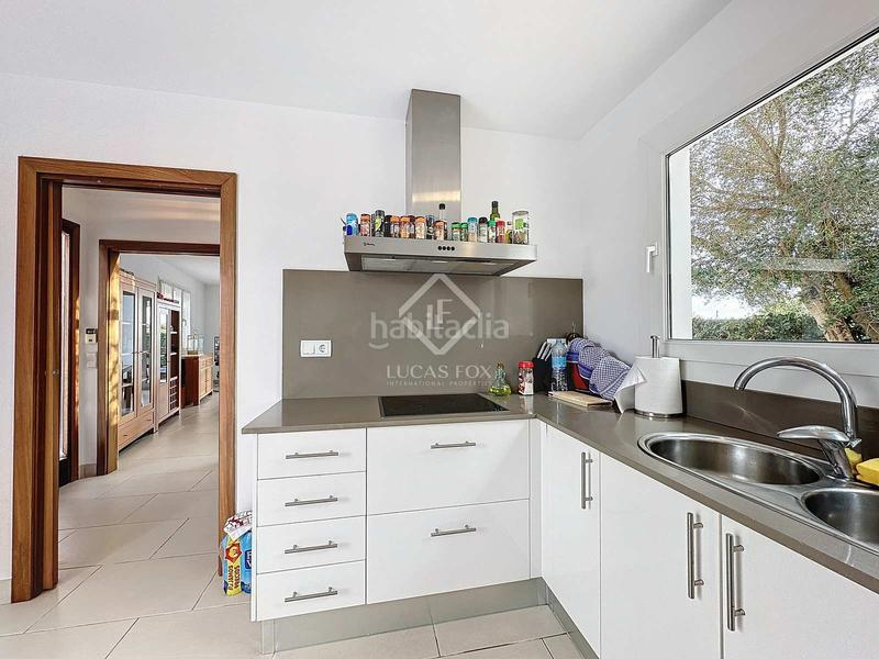 Foto d802591a-80a5-4929-b916-a5408cc7c458. Xalet amb calefacció aparcament piscina a Cala en Porter Alaior