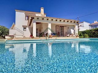 Xalet a Son Vilar-Trepucó. Villa de 4 dormitorios en venta en es castell, menorca
