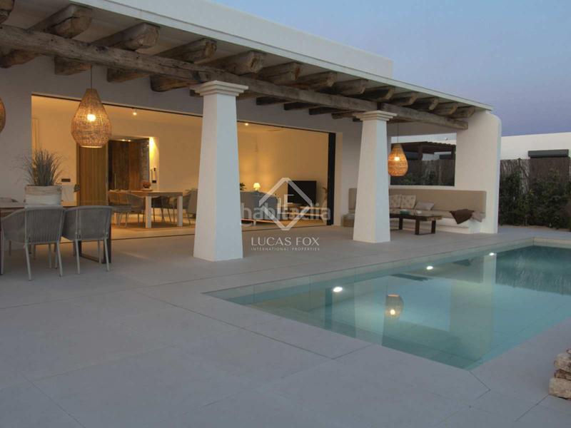 Foto eb5bbf79-6888-41a1-bd11-0a04a812c5f1. Xalet amb calefacció aparcament piscina a Punta Grossa Es Mercadal