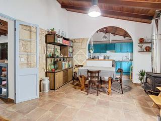 Xalet a Sant Lluís-S´Ullestrar-Torret. Casa de 4 dormitorios con huerto y terrazas en venta en sant llu