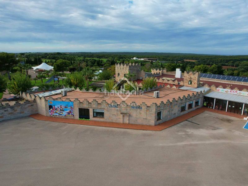 Foto a9df86f9-0b7b-4d13-8106-16ac0a7a95a8. Masia amb aparcament piscina a Ferreries poble Ferreries
