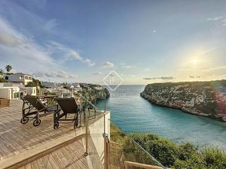 Chalet in Cala en Porter. Maravillosa villa de 3 dormitorios con piscina privada y especta