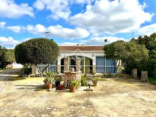 Bauernhof in Ciutadella. Casa rural en excelentes condiciones de 3 dormitorios en venta e