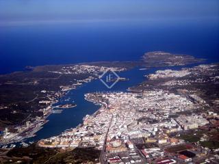 Finca rústica a Centre Històric. Parcela con preciosas vistas al mar. en venta en el puerto de ma