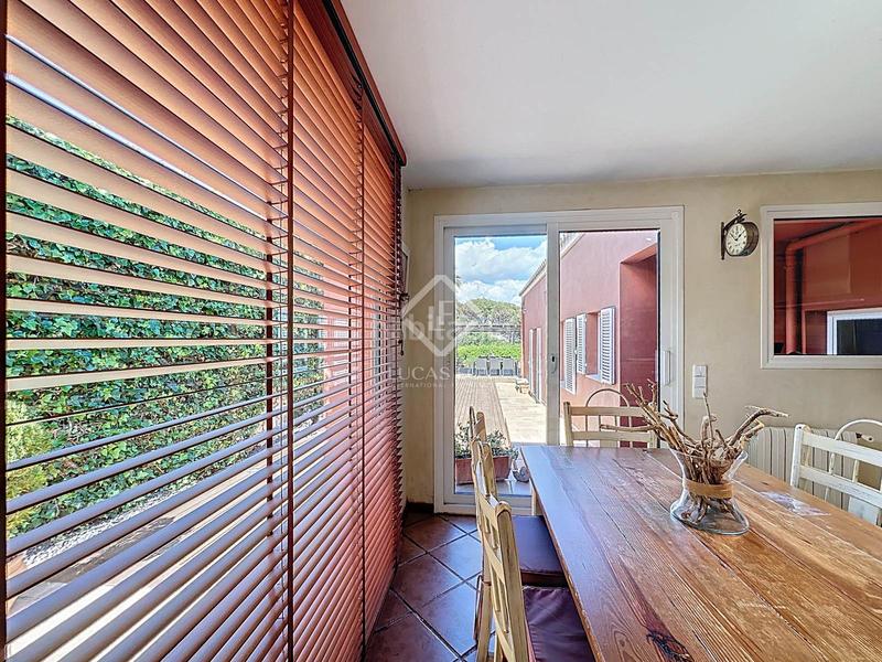 Foto 4c6ff38b-0b7a-41e9-a381-e6741be619cb. Chalet increíble villa con piscina y vistas al mar en venta a pocos metros de la playa de punta prima, en Sant Lluís