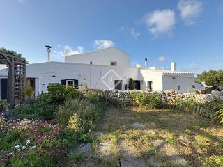 Masia a Sant Lluís-S´Ullestrar-Torret. Casa rural en excelentes condiciones de 5 dormitorios con 17m te
