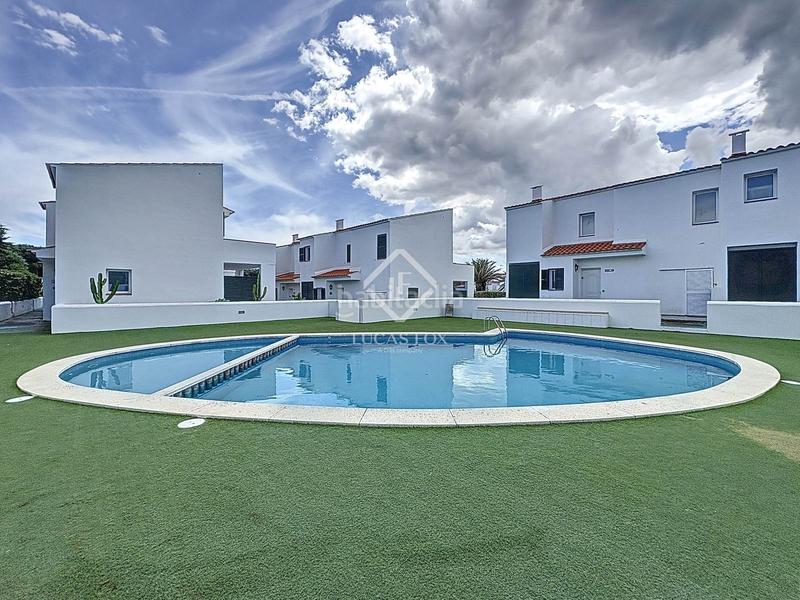 Foto d2d05bd1-eae3-4ddb-94cc-6999a28bde77. Chalet avec chauffage parking piscine dans Punta Grossa Es Mercadal