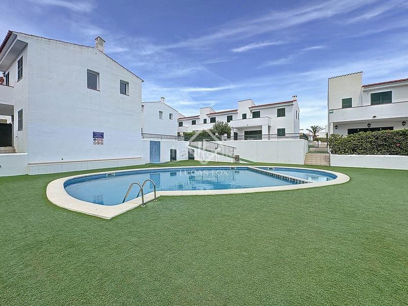 Foto f5ea19cb-e2ab-4783-80f2-dad4c88f0888. Chalet avec chauffage parking piscine dans Punta Grossa Es Mercadal