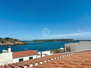 Chalet à Es Grau-Serra Morena. Casa adosada de dos plantas con 4 dormitorios con terraza y vist