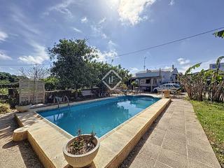 Mas à Camí de Ses Vinyes. Casa rural de 3 dormitorios en venta en maó, islas baleares