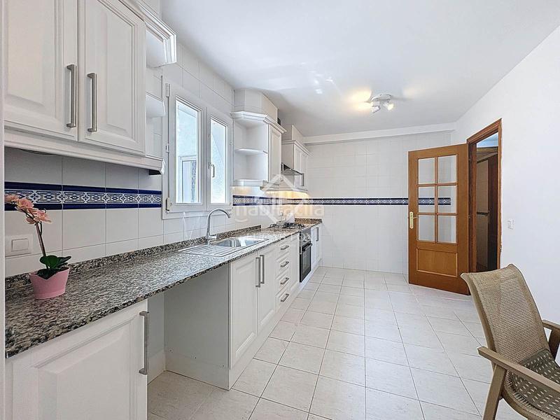 Foto 75c45bb8-44d0-4e34-ab25-ea3cc4bfd404. Chalet casa en excelentes condiciones de 3 dormitorios en venta en sant lluis en Sant Lluís