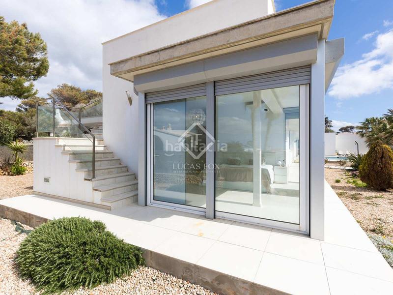 Foto 1e8ba23a-27c9-47e3-a10d-1bdc07cc5117. Chalet villa contemporánea de 4 dormitorios y un anexo en venta , menorca en Sant Lluís