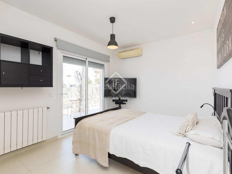 Foto 44937923-06e2-4e01-a7bc-c844a03a3972. Chalet villa contemporánea de 4 dormitorios y un anexo en venta , menorca en Sant Lluís