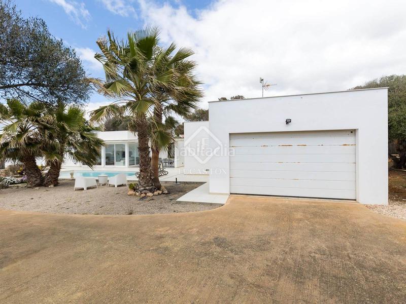 Foto 530dfa77-c0ae-42f3-b9d7-dba317b81cba. Chalet villa contemporánea de 4 dormitorios y un anexo en venta , menorca en Sant Lluís