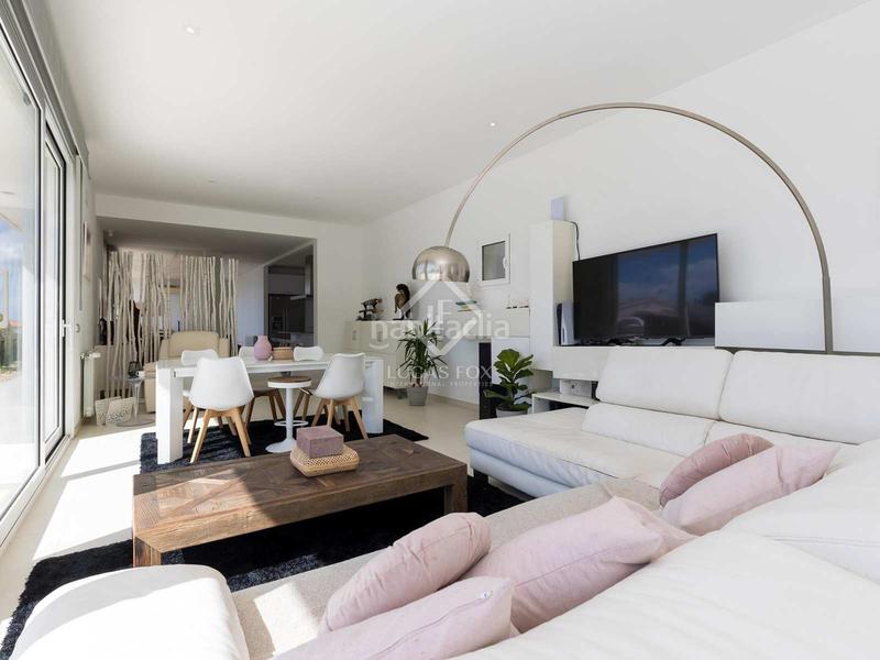 Foto 551fb61f-4693-4bf9-8645-0bf792f2af43. Chalet villa contemporánea de 4 dormitorios y un anexo en venta , menorca en Sant Lluís