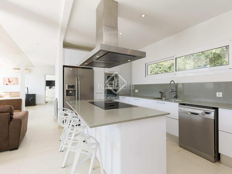 Foto 850930ba-c352-4c09-a13c-246d34c4ec97. Chalet villa contemporánea de 4 dormitorios y un anexo en venta , menorca en Sant Lluís