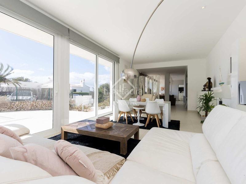 Foto 9a1b17f5-1233-4714-8134-514136e84705. Chalet villa contemporánea de 4 dormitorios y un anexo en venta , menorca en Sant Lluís