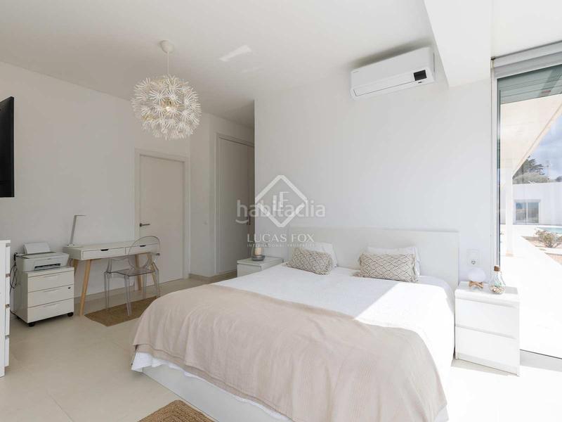 Foto d547c406-c540-41ea-b799-1ae5c3edfb89. Chalet villa contemporánea de 4 dormitorios y un anexo en venta , menorca en Sant Lluís