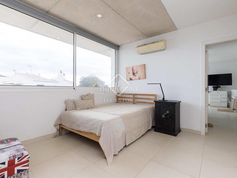 Foto d99a99b8-bf92-4953-a415-44ce85f0799f. Chalet villa contemporánea de 4 dormitorios y un anexo en venta , menorca en Sant Lluís