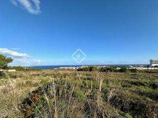 Finca rústica a Es Mercadal Poble. Parcela edificable para uso residencial con vistas alejadas al m