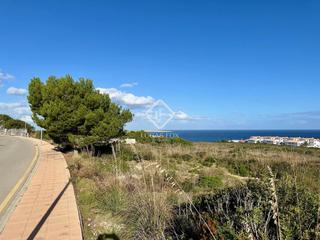 Finca rústica en Es Mercadal Poble. Parcela edificable para uso residencial con vistas alejadas al m