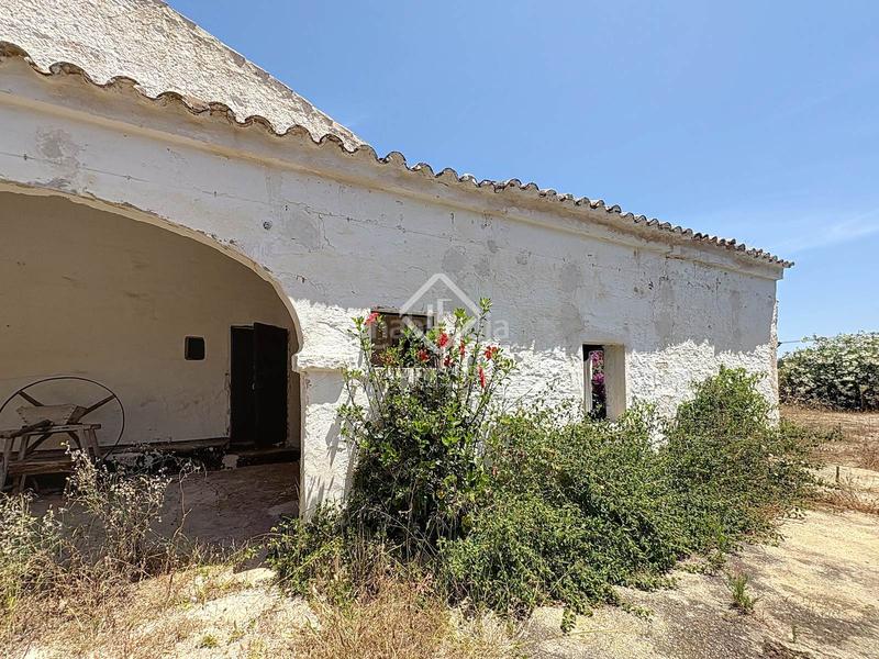 Foto f2d3bbce-1c94-4c09-b97e-56e281142d7d. Country house in Coves Noves Es Mercadal