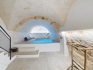 Xalet a Ciutadella. Espectacular casa de 4 dormitorios con patio y piscina en venta