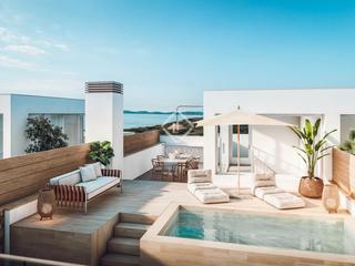 Chalet à Fornells. Lujosa casa adosada de obra nueva con 4 dormitorios, 95 m de ter