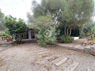 Masa en Ciutadella. Casa rural de 2 dormitorios, con caseta de barbacoa, trasteros,