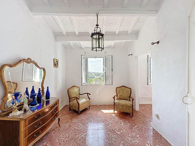 Foto 24193e46-5729-46a3-8da0-cc394e817f3d. Masia amb aparcament a Alaior poble Alaior