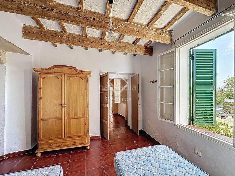 Foto 63a472f3-61db-4c44-82e6-3beefb31d6f0. Masia amb aparcament a Alaior poble Alaior