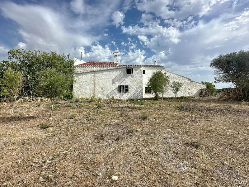 Foto 84701605-6e31-477c-84e8-535a8c9f0edc. Masia amb aparcament a Alaior poble Alaior