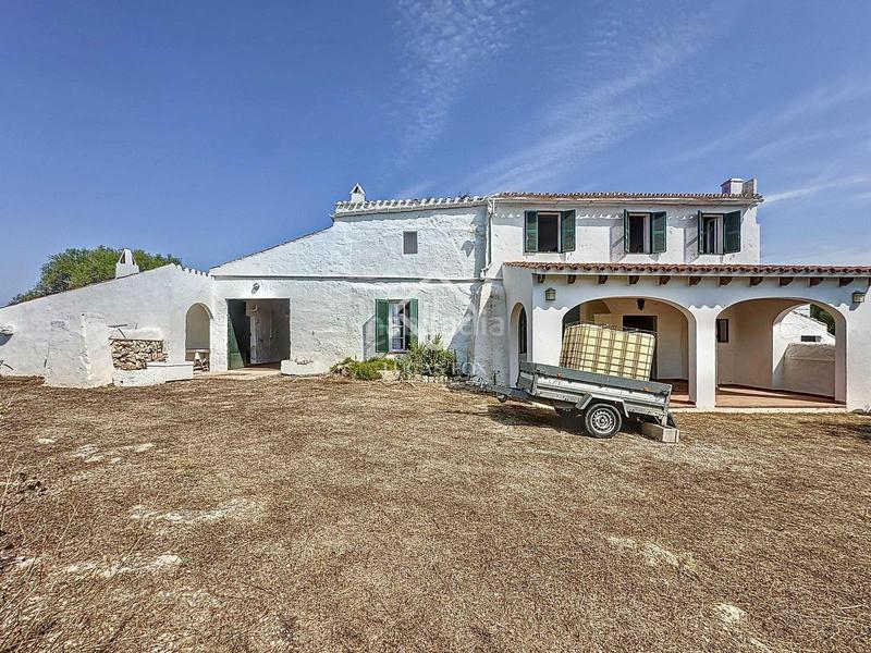 Foto 897ea797-9e6c-49f9-a246-f2bc98e7acd0. Masia amb aparcament a Alaior poble Alaior