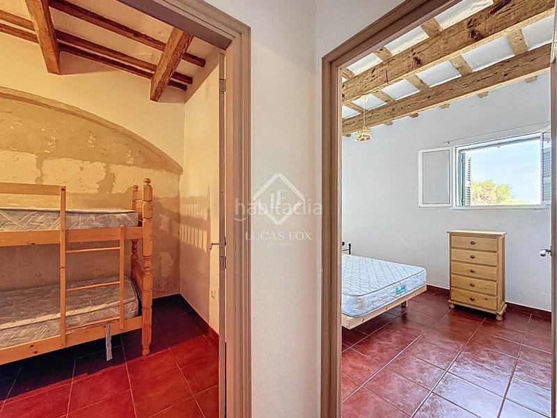 Foto bf5b3b8e-c6df-41a3-aa1f-95a947d92642. Masia amb aparcament a Alaior poble Alaior