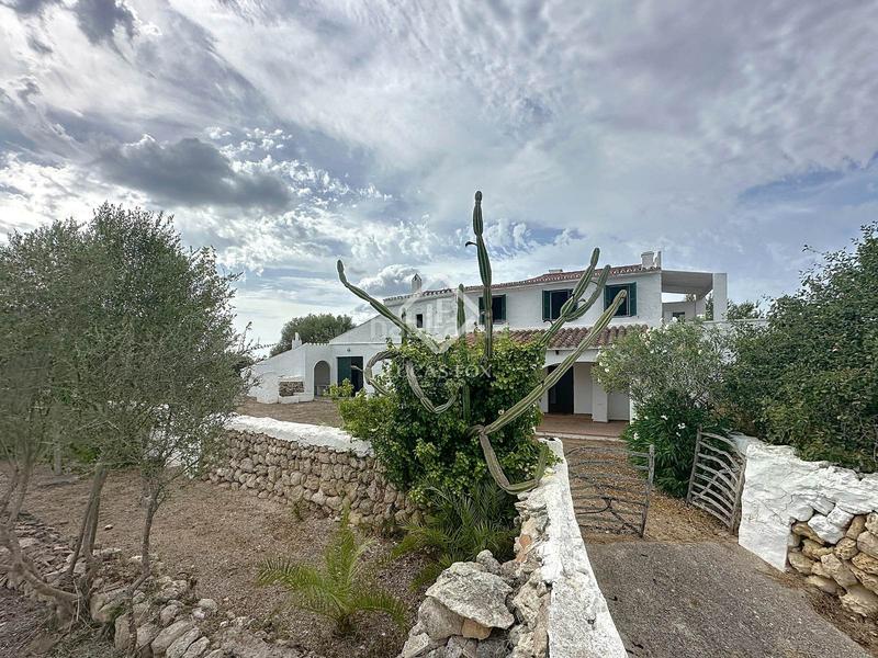 Foto bfb8f177-a3c9-473d-b7c5-8f10f44f8693. Masia amb aparcament a Alaior poble Alaior