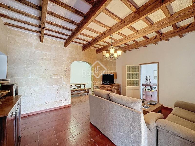 Foto bfe2ee5f-b50d-4d29-9443-bd3e0e00f738. Masia amb aparcament a Alaior poble Alaior