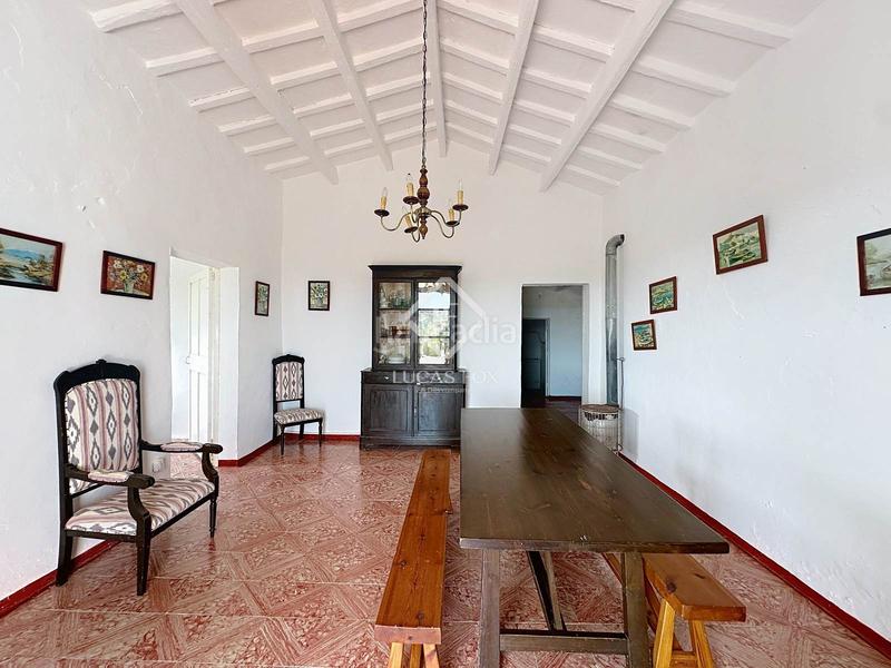 Foto ed86fc6a-7462-4ffc-9cef-68d10d2e6483. Masia amb aparcament a Alaior poble Alaior