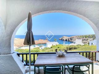 Chalet à Cala Morell. Villa con vistas al mar y licencia turística en venta en la urba