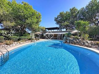 Chalet in Sant Lluís-S´Ullestrar-Torret. Encantadora finca mediterránea en plena naturaleza a pocos minut