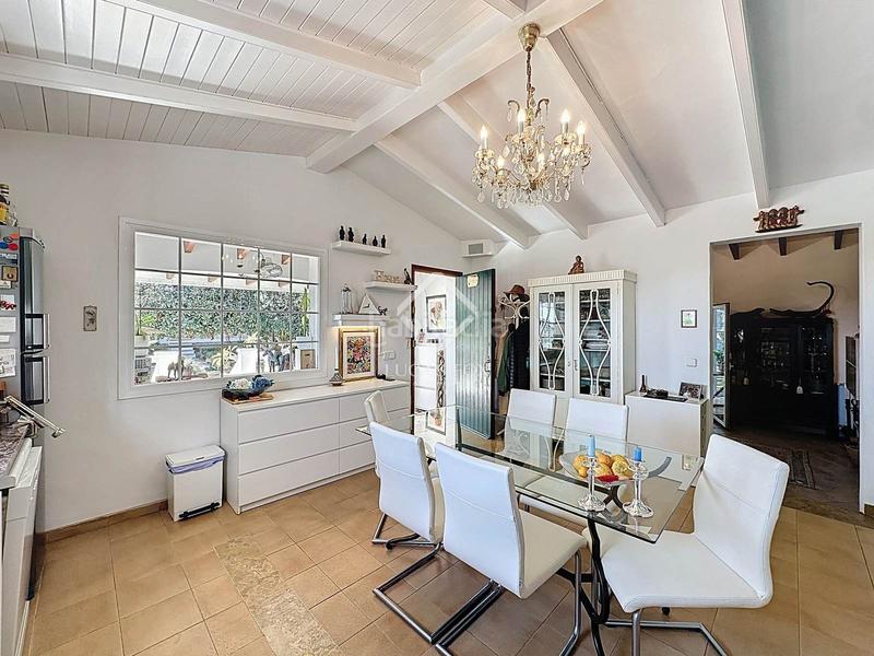 Foto 90c334b6-6034-4784-a476-4d4151e6168a. Xalet amb calefacció aparcament piscina a Sant Lluís-s´ullestrar-torret Sant Lluís