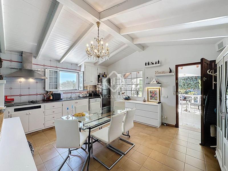 Foto c714ea42-459d-41db-960a-f5691c9a0846. Xalet amb calefacció aparcament piscina a Sant Lluís-s´ullestrar-torret Sant Lluís