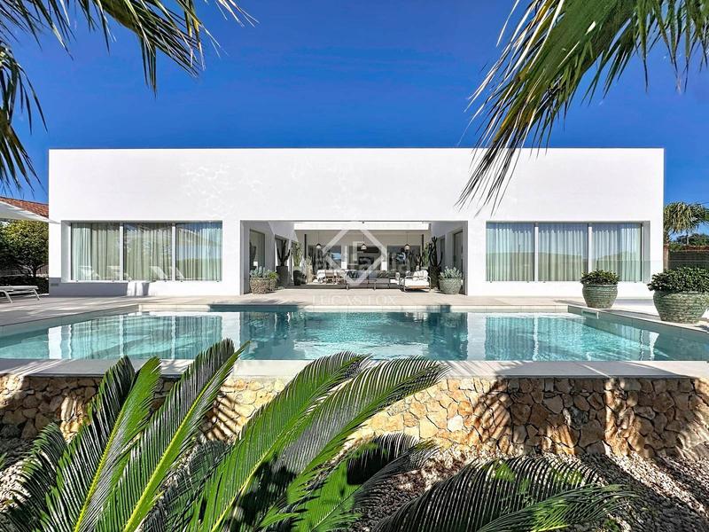 Foto 262f5140-573e-41b1-a7e7-242ee0ce1753. Chalet con riscaldamento parcheggio piscina in Biniancolla-Punta Prima Sant Lluís