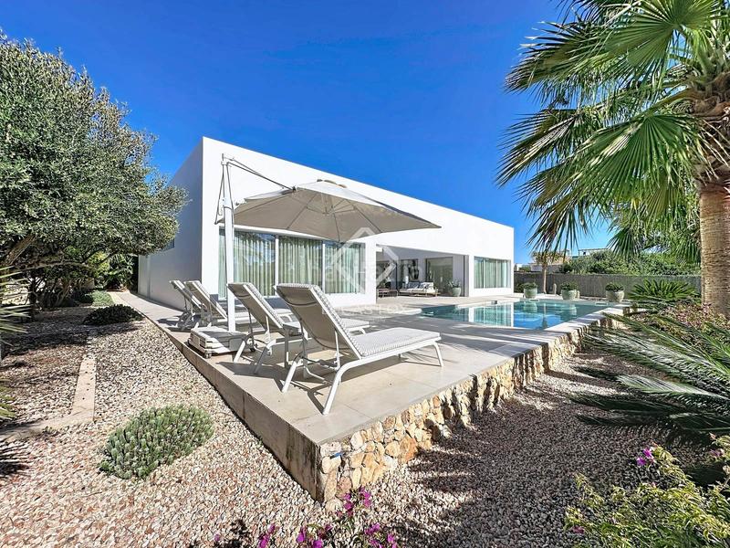 Foto 3e14ffe3-5325-4c66-97ca-50ab4cc69220. Chalet con riscaldamento parcheggio piscina in Biniancolla-Punta Prima Sant Lluís